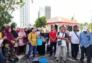 Pulang Demo Air Hidup, Setelah Itu Mati Lagi