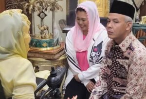 Sowan ke Kediaman Nyai Sinta Nuriyah, Ganjar Ngaku Santrinya Gus Dur