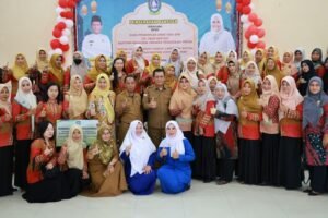 Gubernur Serahkan Insentif kepada 362 Guru TK, PAUD, dan RA di Natuna