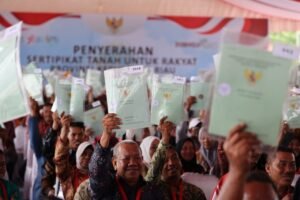 10.668 Sertipikat Tanah Untuk Rakyat Kepulauan Riau Diserahkan pada GTRA Summit Karimun 2023