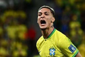 Kasus Antony-Paqueta: Serasa Buang Jersey Timnas Brasil ke Tempat Sampah