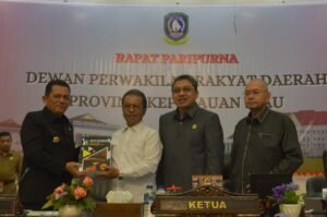 Ansar Sampaikan Pidato Nota Keuangan, Proyeksi APBD-P 2023 Kepri Rp 4,459 Triliun