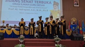 Profesor Indrayani Dikukuhkan Sebagai Guru Besar Uniba
