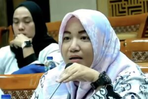 Guru Honorer Mengeluh Hanya Dapat Gaji Rp 300 ribu Dibayar Per 3 Bulan: Kami Kalah dari Kuli Panggul, Tolong!