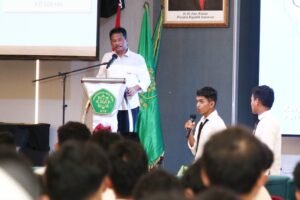 Rudi Motivasi Mahasiswa dan Membekali Diri dengan Ilmu serta Keberanian