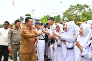Gubernur Kunjungi SMKN 5 Batam: Manfaatkan Bonus Demografi 2030