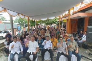2.621 KK Warga Lubuk Baja, Bengkong dan Batu Ampar Batam Terima Bantuan Beras 10 Kg