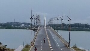 Jalan-Jalan ke Pulau Dompak, Sambil Memberikan Edukasi Pada Anak