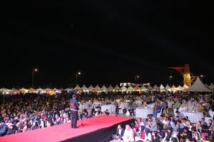 Masyarakat Tumpah Ruah di Tugu Sirih di Malam Puncak Festival Sumpah Pemuda Kepri 2023