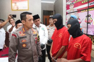 Polisi Nyamar Jadi Pembeli, Dua Kurir Sabu Diciduk di Simpang Dam