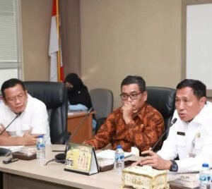 Tim Pansus DPRD Batam Kembali Membahas Ranperda Tenaga Kerja dengan Disdik Kepri