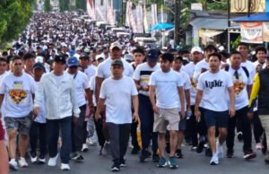 Viral Beli Pesawat Hanya Pakai Kaos Oblong, Crazy Rich Kalsel Berangkatkan 150 Pemenang Umroh Gratis