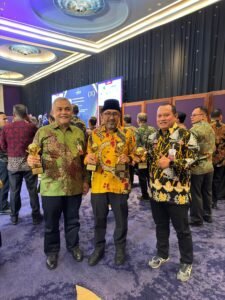 BRK Syariah Raih TOP BUMD #stars 5 Pada Ajang TOP BUMD Awards 2024