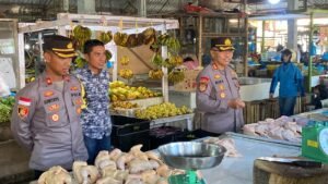 Kapolres Bintan Cek Langsung Ketersediaan Sembako ke Pasar