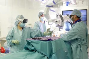 Kacamata AI untuk Operasi, Seakan Perawat Berpengalaman Lama