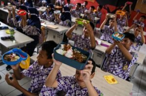 Dokter Sarankan Menu Makan Siang Gratis Mengandung Berprotein Hewani dan Sayur