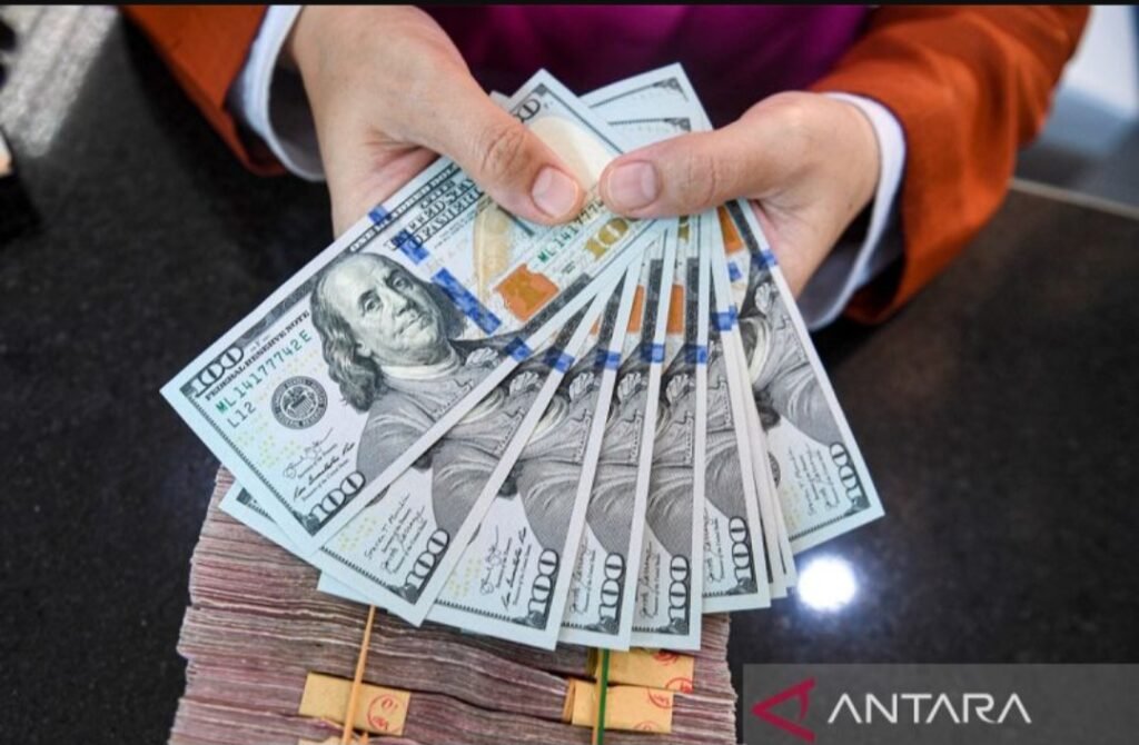 Rupiah Menguat 0,25 Persen Atas Dolar AS