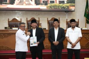 Ketua DPRD Batam Nuryanto Pimpin Sidang Paripurna LKPJ Walikota Batam Tahun 2023Pandangan Umum Fraksi Akan Disampaikan April