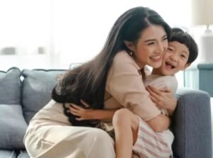 Alih-alih Memberikan Kasih Sayang Malah Membuat Anak Menjadi Manja, Orang Tua Wajib Hindari Sikap Berikut!