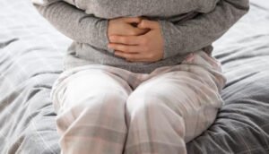 Jangan Tidur Setelah Sahur, Ini Bisa Menyebabkan Asam Lambung Naik