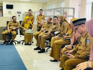 Hari Pertama Masuk Kerja Usai Libur Lebaran, Gubernur dan Sekda Kepri Kunjungi Sejumlah Kantor OPD