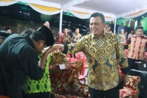Masyarakat Tembesi Antusias Dengarkan Paparan Program Strategis Gubernur Ansar