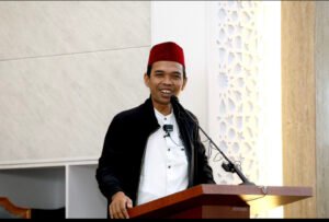 Tausiyah di BP Batam, UAS Ajak Jamaah Laksanakan Ibadah Tepat Waktu