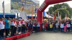 Ribuan Masyarakat Bintan Ikut Jalan Santai Peringati Hari Bhayangkara ke-78