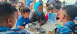 Hari Bakti ke-77 TNI-AU, Tim Kesehatan Mabes TNI AU Layani Keluhan Masyarakat Natuna