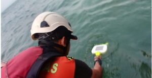 ABK Tongkang Jatuh di Jetty Buana Cipta Mandala Kabil