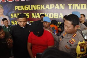 Demi Rp10 Juta, Nekat Jadi Kurir 4 Kg Sabu-Sabu, Rizki Dicokok di Parkiran Kepri Mal Batam