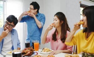 Kalau Makan Jangan Telalu Cepat, Rentan Obesitas