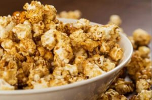 Ini Makanan yang Bagus untuk di Cemil Sebelum Tidur, Popcorn dan Kacang Mengatasi Meningkatnya Gula Darah