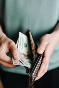 Weton Ini Diprediksi Punya Rezeki Besar dan Hidup Bahagia, Masalah Uang Mudah Diatasi