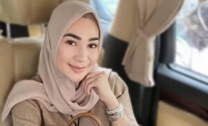 Andre Taulany Menceraikan Perempuan ini, Rien Wartia Triginia