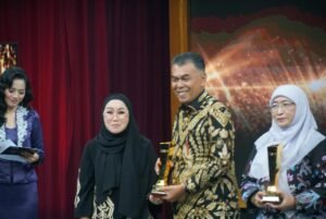 Bupati Natuna Raih Penghargaan Inovasi Membangun Negeri 2024
