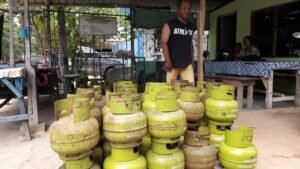 Pjs Wali Kota Batam Respon Kelangkaan Gas Elpiji 3 Kg hingga Cuaca Ekstrem