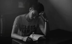 Para Weton Ini Punya Daya Pikat “Semar mesem”, Karakternya Disukai dan Karismatik