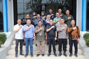 Bawaslu Kepri Cek Kondisi Surat Suara Pilkada Kepri ke Percetakan di Pasuruan