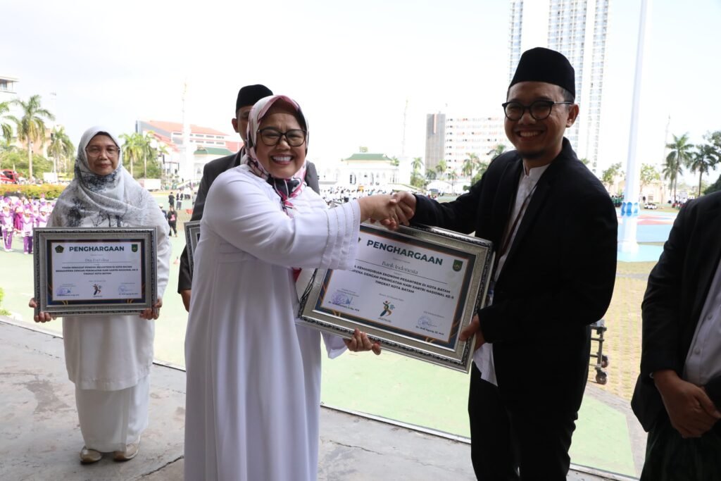 Hj Marlin Pimpin Apel Hari Santri, Ajak Santri Berkontribusi dalam Pembangunan