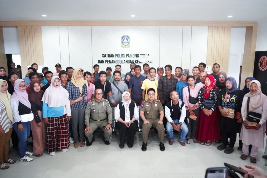 Silaturahmi dengan Pedagang Kawasan Gurindam, Pesan Marlin: Jaga Komitmen