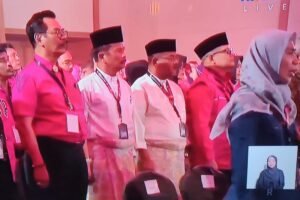 Tak Buang Identitas Melayu, Rudi-Rafiq Hadir Debat Pilgub Kepri Memakai Teluk Belanga