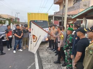 Distribusi Logistik Pilkada 2024 di Natuna Menggunakan Kapal Dikawal Aparat