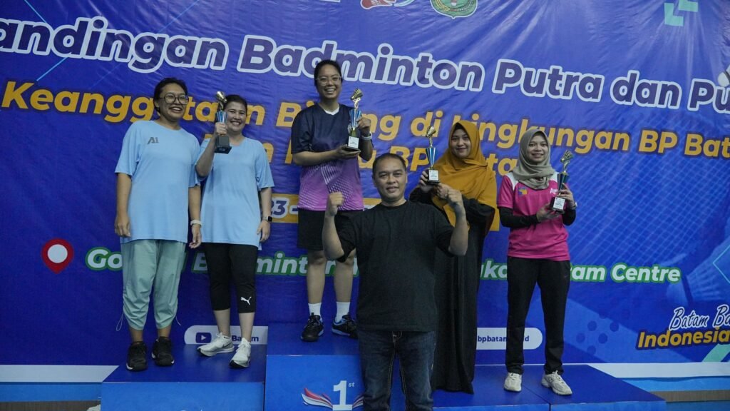Pertandingan Badminton Antar Pegawai BP Batam Sukses Digelar