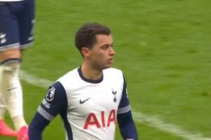 Kemas 1 Poin saat Jamu Fulham, Tottenham Turun Peringkat