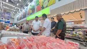 Bapanas dan Satgas Pangan Polri Sidak Pasar dan Ritel Modern di Batam