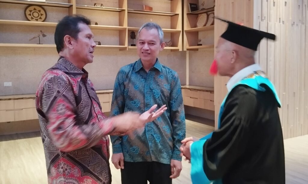 ITEBA Wisuda 145 Mahasiswa: Siap Bersaing di Pasar Global