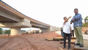 HM Rudi Tinjau Proyek Flyover Laksamana Ladi, Batam