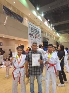 Mengenal Christian dan Econ, Abang-Adik yang Sering Juara Taekwondo