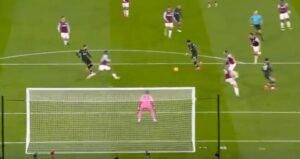 Pilu Kapten West Ham United Patah Kaki saat Timnya Dihajar Liverpool 0-5
